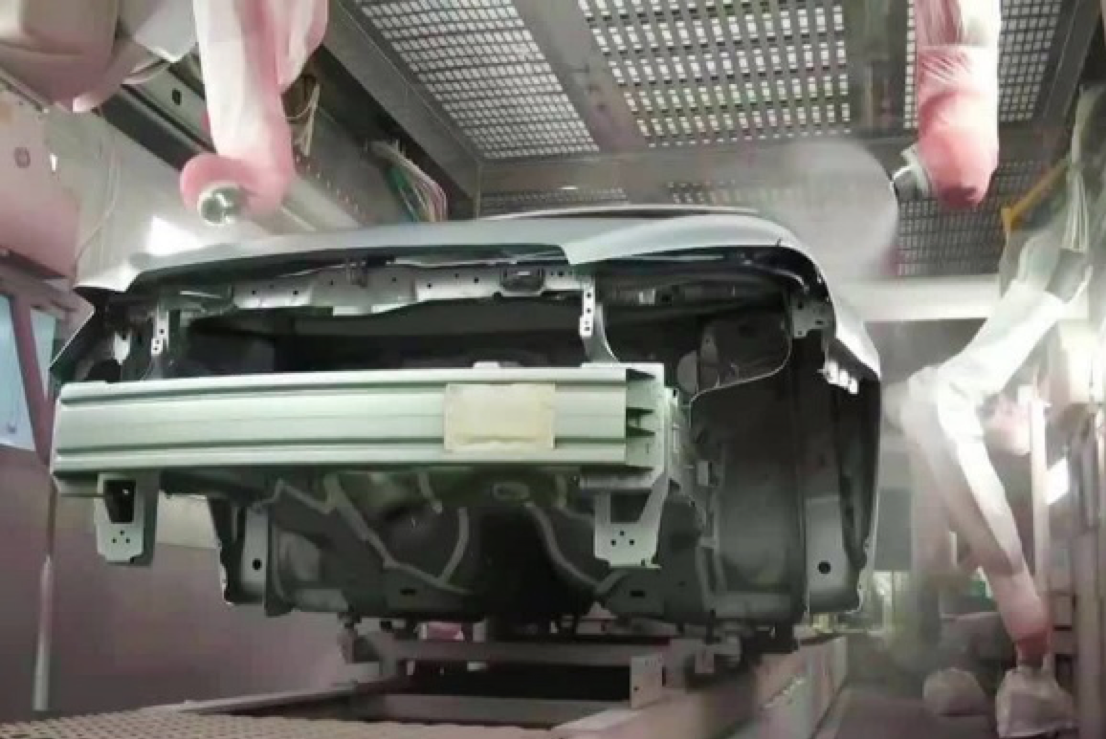 Automotive Paint Spray Booth with Robots, Automation